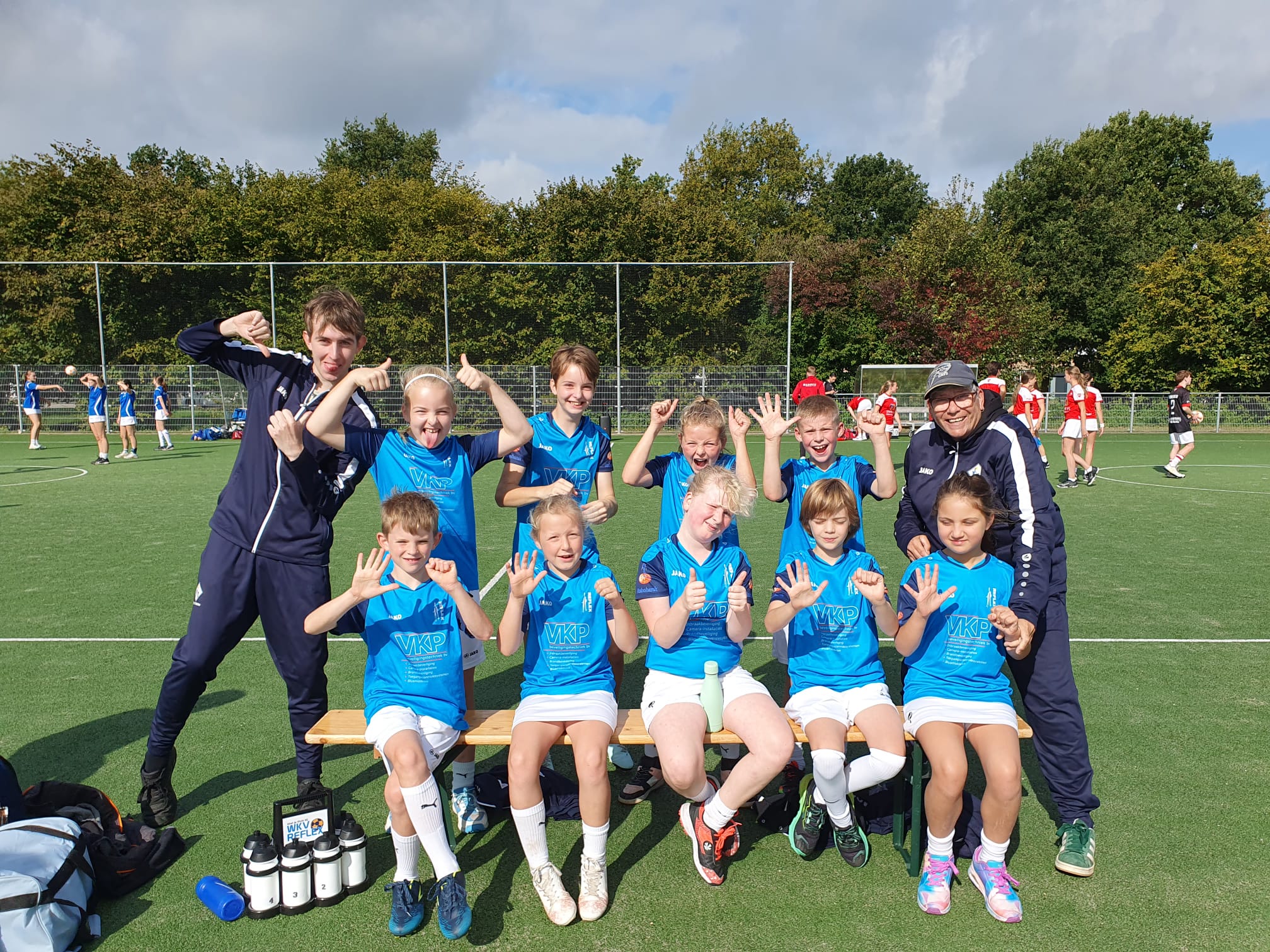 We gaan lekker hoor Viko J5 - Reflex J1